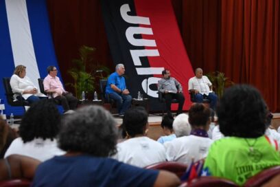 Asiste Presidente cubano a encuentro con grupos de solidaridad con Cuba