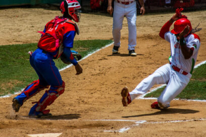 OUT 27: Al campeón se respeta con jonrones y mucha leña