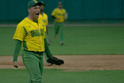 Out 27: Y los Vegueros fumaron tabaco en casa de Leñadores