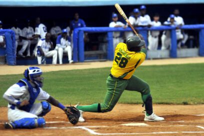 OUT 27: La toma del Latino por los Vegueros de Pinar 15-3