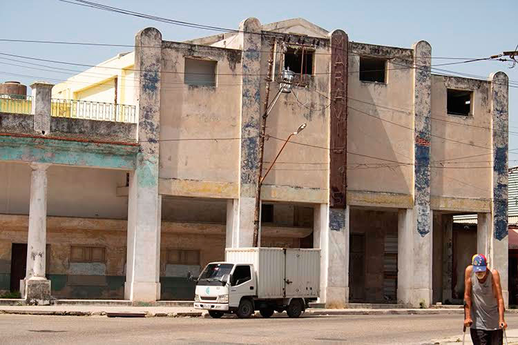 El cine teatro Maravillas, ubicado en la calzada del Cerro, tenía una capacidad de 1200 personas. Foto: Alejandro Acosta Hechavarría