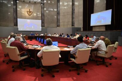 Todos deben sentirse parte del equipo de la dirección de la Revolución