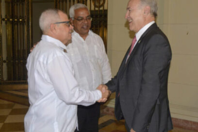 Recibió Homero Acosta a alto funcionario de Justicia de Países Iberoamericanos