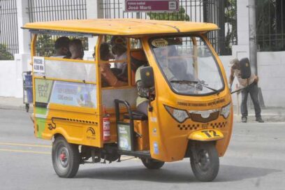 Modifican tarifa del servicio en ruta de triciclos eléctricos en La Habana