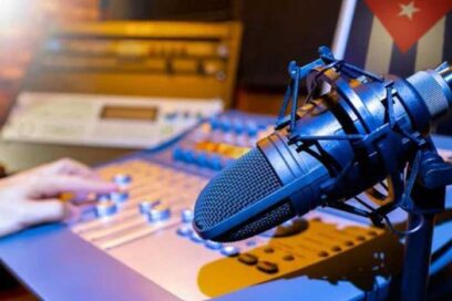 Celebró Cuba aniversario 63 de la Uneac y 102 de la Radio cubana