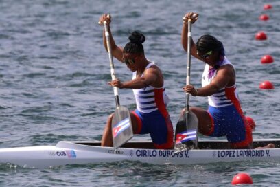 La canoa cubana remó fuerte