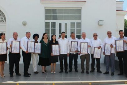 Reconocen a cuadros destacados del Ministerio de Turismo