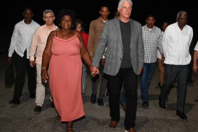 Ya en Cuba, la  Patria los recibe y abraza