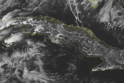 Cuba atenta al incremento de las lluvias en todo el país