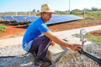 Quedarán instalados más de 860 equipos de bombeo con energía solar fotovoltaica