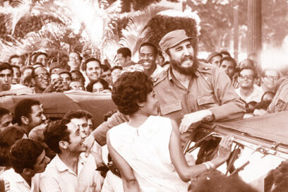 Fidel muy cerca de los profesores