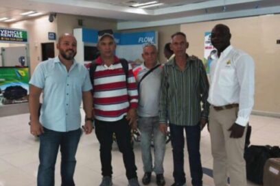 Arribaron a San Vicente y las Granadinas, colaboradores de la UNE