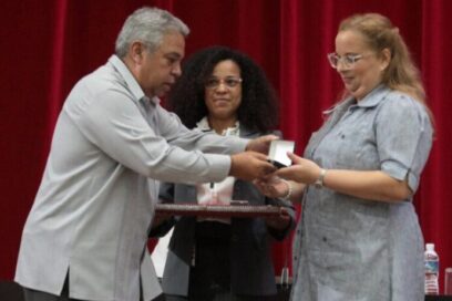 Cálido homenaje a un Palacio de trascendencia universal