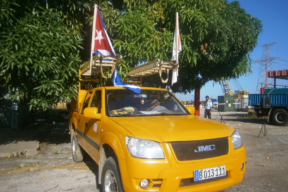 UNE de Cienfuegos apoya restablecimiento del servicio en Pinar del Río