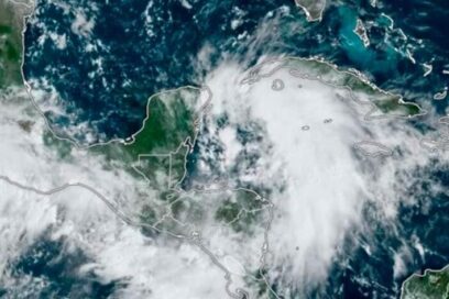 Helene por noroeste del Caribe