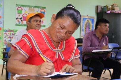 Destacan método cubano de alfabetización “Yo sí puedo”
