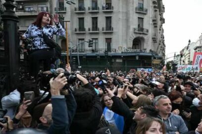 Protestas masivas en Buenos Aires por el veto de Milei a la ley de movilidad jubilatoria