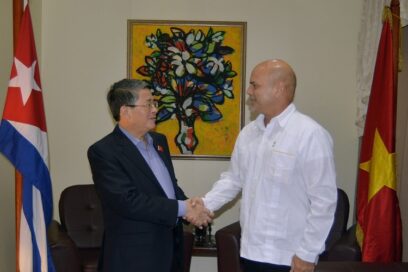 Llega a Cuba el Vicepresidente de la Asamblea Nacional de Vietnam
