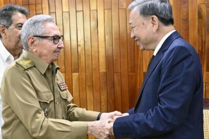 Recibió Raúl al compañero To Lam