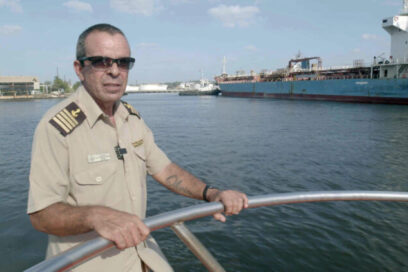 Para Armando, el mar y el practicaje ofrecen calma y sabiduría