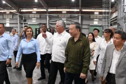 Díaz-Canel y To Lam recorren Zona Especial de Desarrollo Mariel