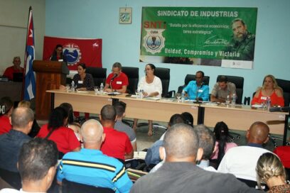Dialogan el Sindicato y las industrias en Las Tunas