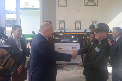 Entregan donativo ruso a bomberos cubanos