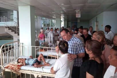 Visitó ministro de Salud hospital afectado por sismos en Pilón