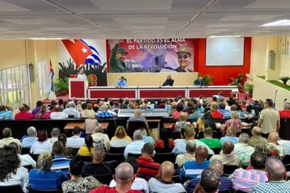 Evalúa primer ministro de Cuba acciones económicas en Camagüey (+video)