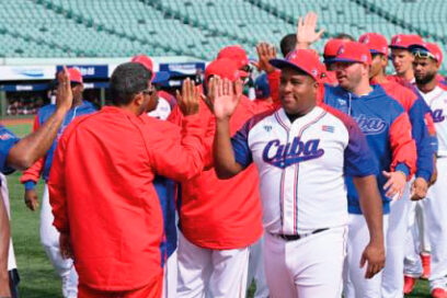 Se acerca el Premier, sube la polémica