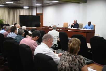 Orienta Díaz-Canel mantener informada de forma sistemática a la población ante situación meteorológica (+video)