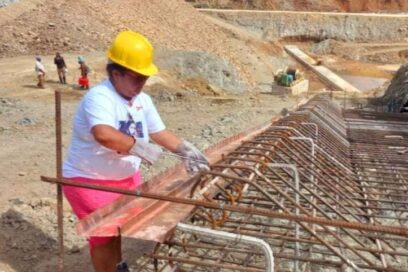 Gana Holguín sede del acto nacional por el Día del Constructor