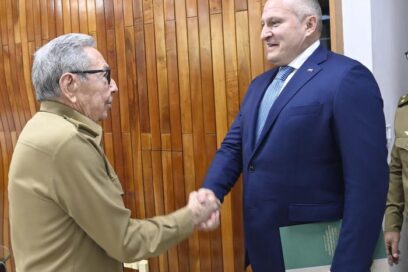 Recibió Raúl al Ministro de Situaciones de Emergencias de la Federación de Rusia (+video)