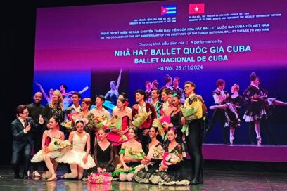 Ballet Nacional de Cuba recibe extensa ovación en Vietnam