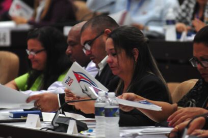 La economía en el centro del debate del cuarto período de sesiones del Parlamento