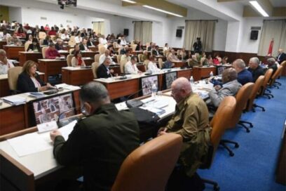 Segunda jornada de debates en IX Pleno del Comité Central del Partido