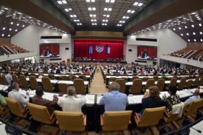 Comienzan debates en plenario del IV período de Parlamento cubano