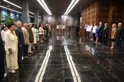 Cuba rinde homenaje a destacados educadores