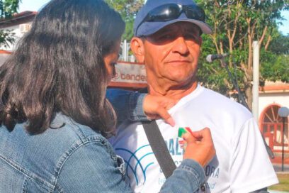 En cada obra, el ejemplo