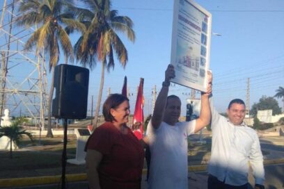 Agasajo a trabajadores destacados de Termoeléctrica de Cienfuegos