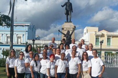 Delegados matanceros a Congreso turístico rinden homenaje a Martí