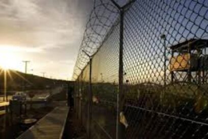 Rechaza Cuba decisión de EE.UU. de encarcelar migrantes en Guantánamo