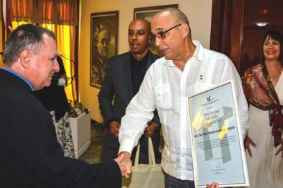 Ingeniero matancero recibe Premio Nacional a la Vida y Obra