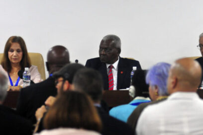 Preside Esteban Lazo Foro Parlamentario por la Paz con Soberanía y la Democracia