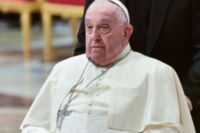 Papa Francisco mantiene su reposo sin nuevas crisis respiratorias