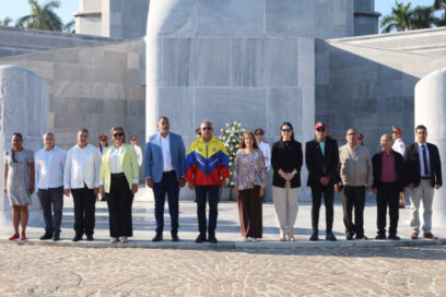 Diputados de la República Bolivariana de Venezuela rindieron homenaje a José Martí