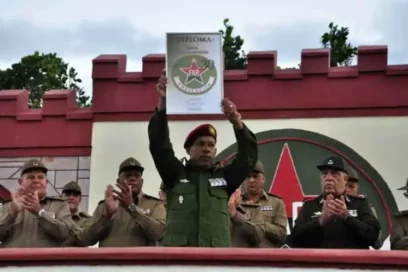 Felicita Raúl a la Brigada de Tropas de Prevención en el aniversario 30 de su fundación