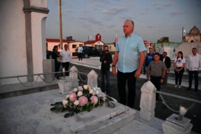 Presidente cubano rinde tributo a José Antonio Echeverría