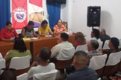 Transportistas pineros debaten sus aciertos y desaciertos