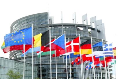 Otro escudo en nombre de la “democracia”